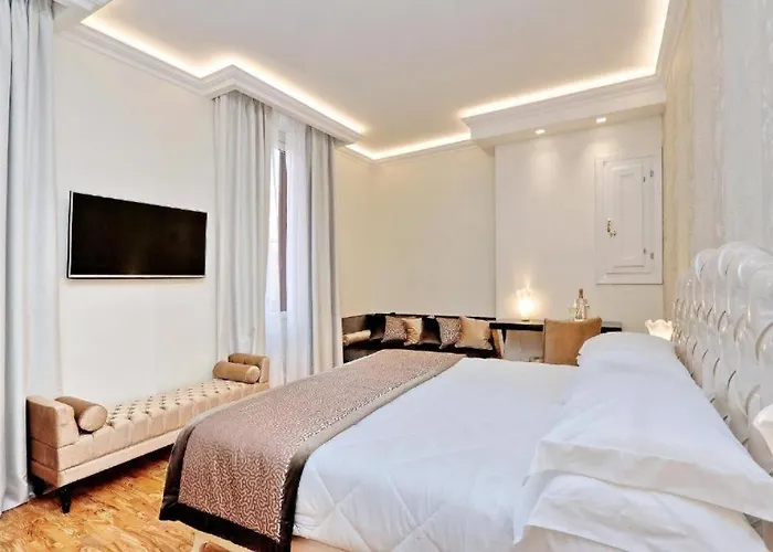 Bq House Fori Imperiali Luxury Rome
